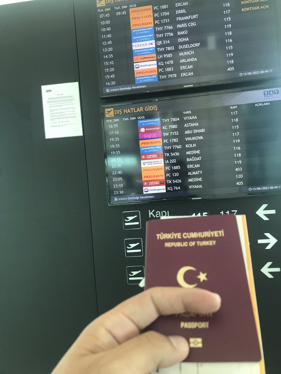 Almanya ne kazandı zaman gösterecek ama Türkiye, 6 yıldır Almancası olmasına rağmen gitmemek için direnen bir doktoru kaybediyor.
Adil, insani çalışma şartlarının olduğu, şiddetin olmadığı, daha güzel zamanlarda görüşmek üzere, şimdilik Allah’a ısmarladık sevgili ülkem..