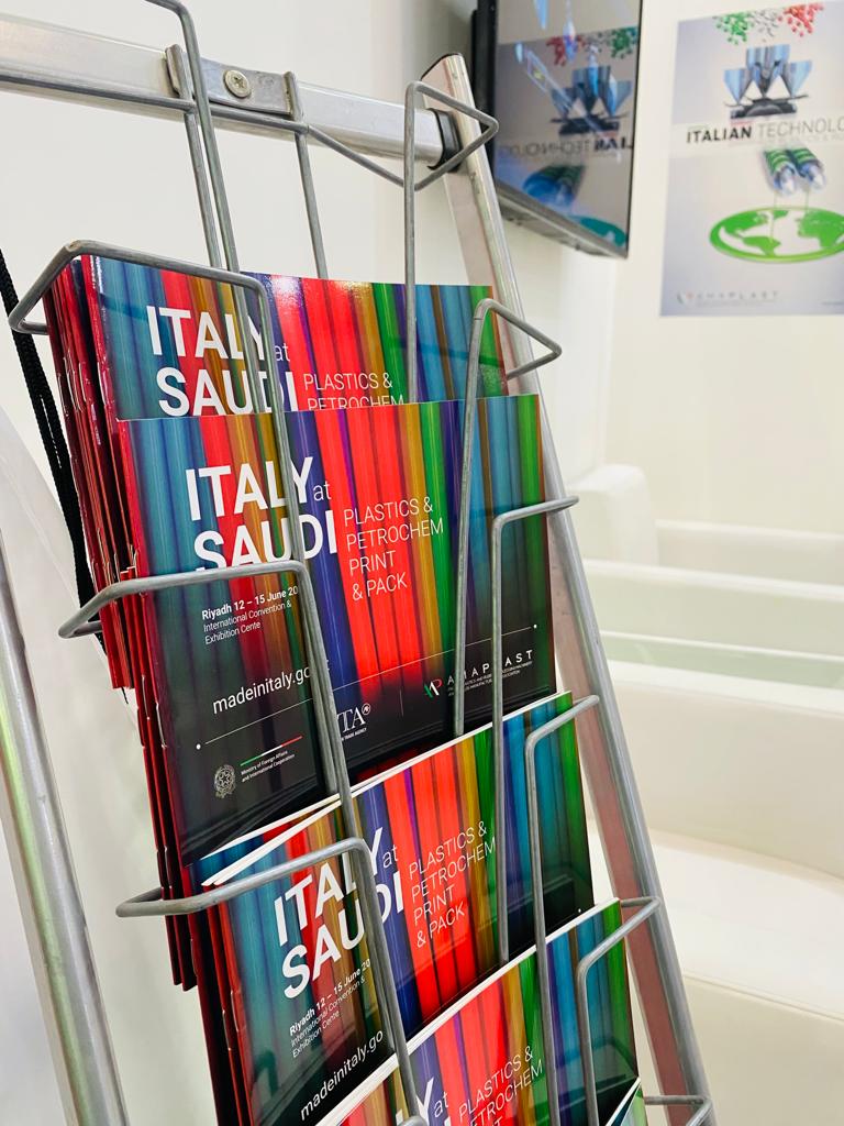 ITARiyadh's tweet photo. Yesterday has been launched the Saudi Print &amp; Pack and Plastics &amp; Petrochem with the partecipation of Italian pavilion organized by the Italian Trade Agency, showcasing the plastic and rubber processing, packaging, petrochemical and printing machinery.
@ItalyinKSA
@ITARiyadh https://t.co/KJMxEhxa2V