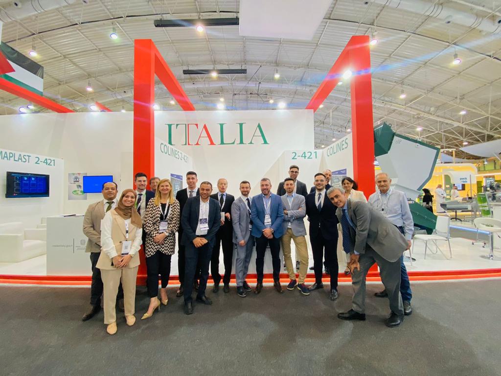 ITARiyadh's tweet photo. Yesterday has been launched the Saudi Print &amp; Pack and Plastics &amp; Petrochem with the partecipation of Italian pavilion organized by the Italian Trade Agency, showcasing the plastic and rubber processing, packaging, petrochemical and printing machinery.
@ItalyinKSA
@ITARiyadh https://t.co/KJMxEhxa2V