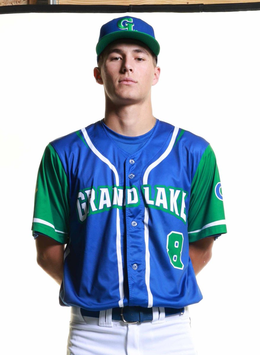 CONGRATULATIONS TO OUR POSITION PLAYER OF THE WEEK: HAYDEN ROBBINS

Robbins had a .467 batting average with an RBI and an on base percentage of .600!