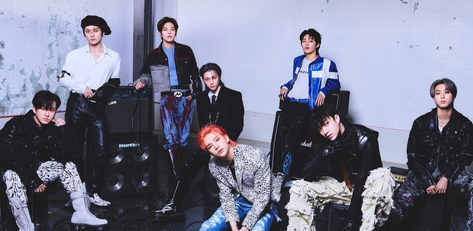 HanteoNews's tweet photo. Stray Kids, Sells 4.61 Million Copies on a ‘Special’ Level... Career High Continues (Hanteo Chart Official)

#StrayKids #특 #S_Class #5_STAR #HanteoChart #First_Week_Sales @Stray_Kids

Full article🔗https://t.co/qAJ1hxlFRd https://t.co/ECwtEkC47R