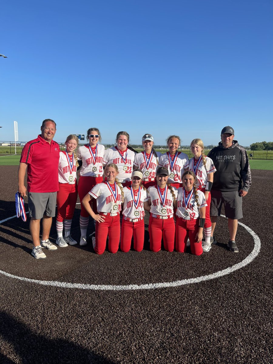 KymberB35's tweet photo. Champions-Gold Bracket Extra Inning Invite Sioux Falls,SD. Excited to spend the summer with this team! https://t.co/YSVvuXJTrp
