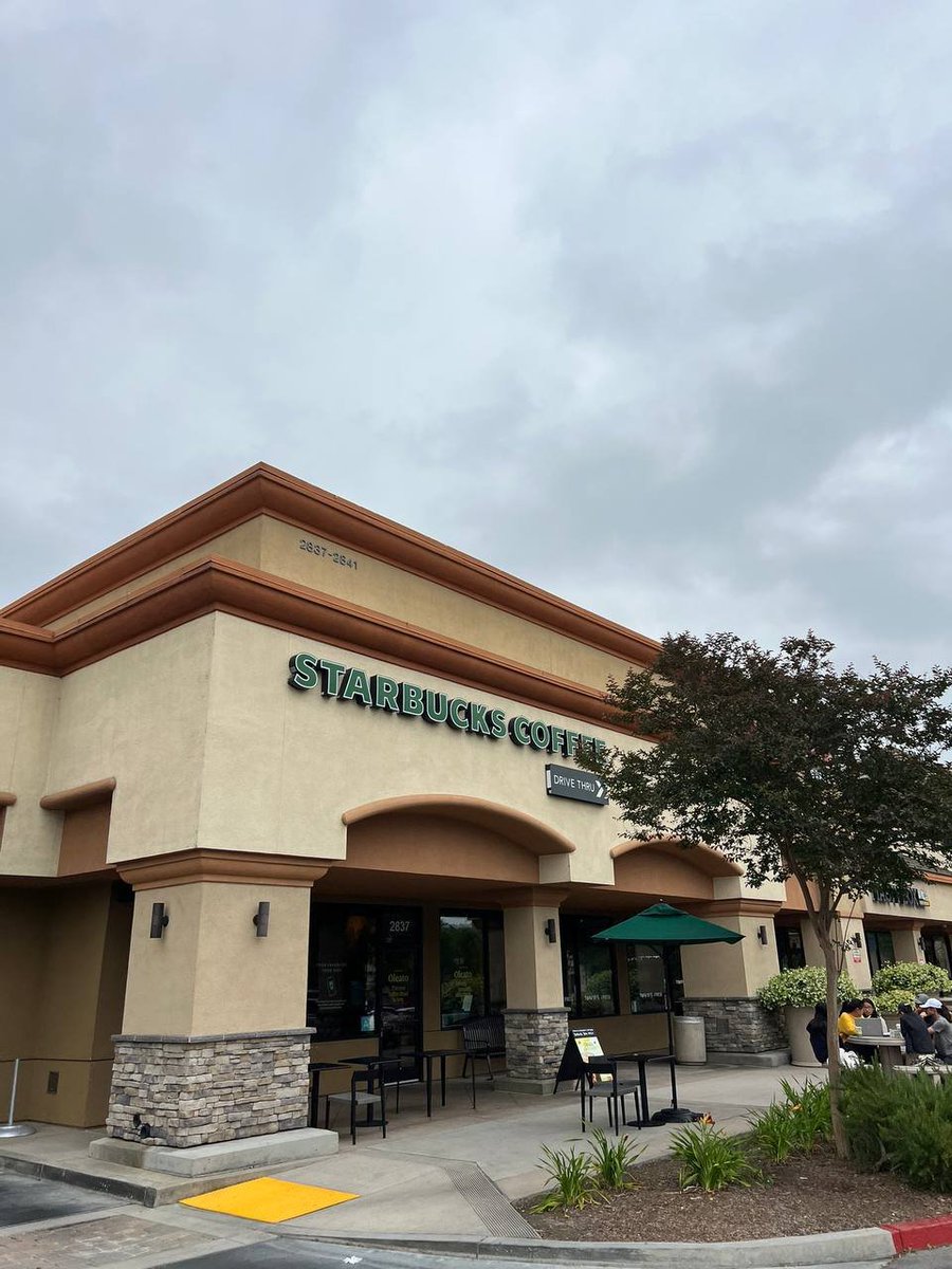 cara1014's tweet photo. #Starbucks #Coffee https://t.co/LBtcHJ5fs4