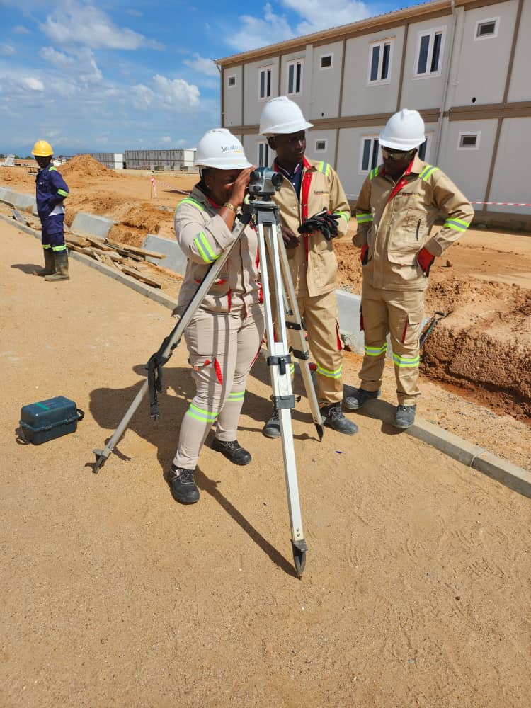 <a href="/AtimCharlotte/">JONAM’S PRINCESS👑👑</a> <a href="/TotalEnergiesUG/">TotalEnergies Uganda</a> Superb work is being done at the project. Brilliant minds like <a href="/Elizabethkansii/">Elizabeth.kansiime</a> have given their 100% on the success of the project  Super woman she is.  Kudos to all the ladies in Oil and gas.