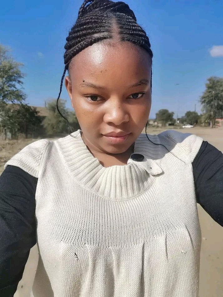 DfMaimela's tweet photo. @Terrimudau @Terrimudau @Phalaphala Ubva Pretoria Soshanguve Kha 100.1mhz hayani ndi Ha-Mashamba Tshivhuyuni.(Ha-Makulana).

#TAG_Rine Maswole a Twitter Ro Novha Fhano💃🔥📻🏁

#TAG_Vhandilani 6to9🖥️na Terry The Big Dude Mudau na #Confey😛😊❤️#Ndila ndi nthihi The Big dude🕺🎼🥁🎙️🎚️ Ekwee! https://t.co/C8IYe4VROC