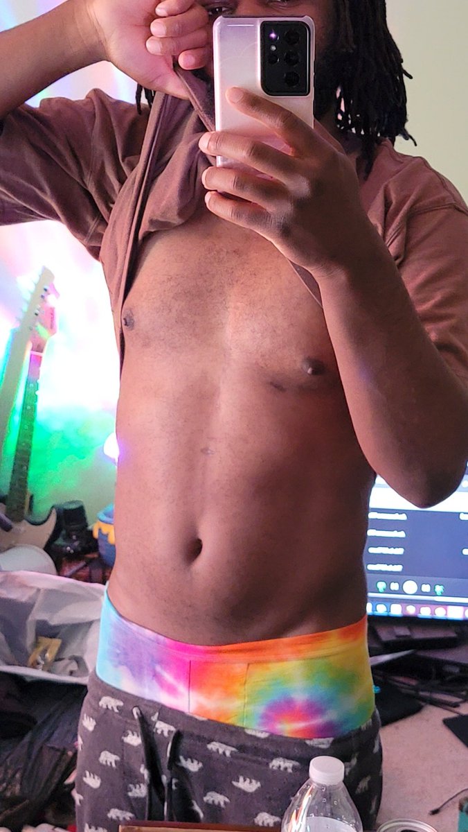 alienXboiii's tweet photo. Found these pics from a lil while ago and thought I'd post em.
Maybe one day, I'll just say "fuck it" and post my whole 🍆 lol 👀

#nsfw #nsfwtwt #nsfwtw #eboy #eboi #bi #queer #tummy #18pluscontent #lewd #nsfwvontent https://t.co/uWj5WEj9hn