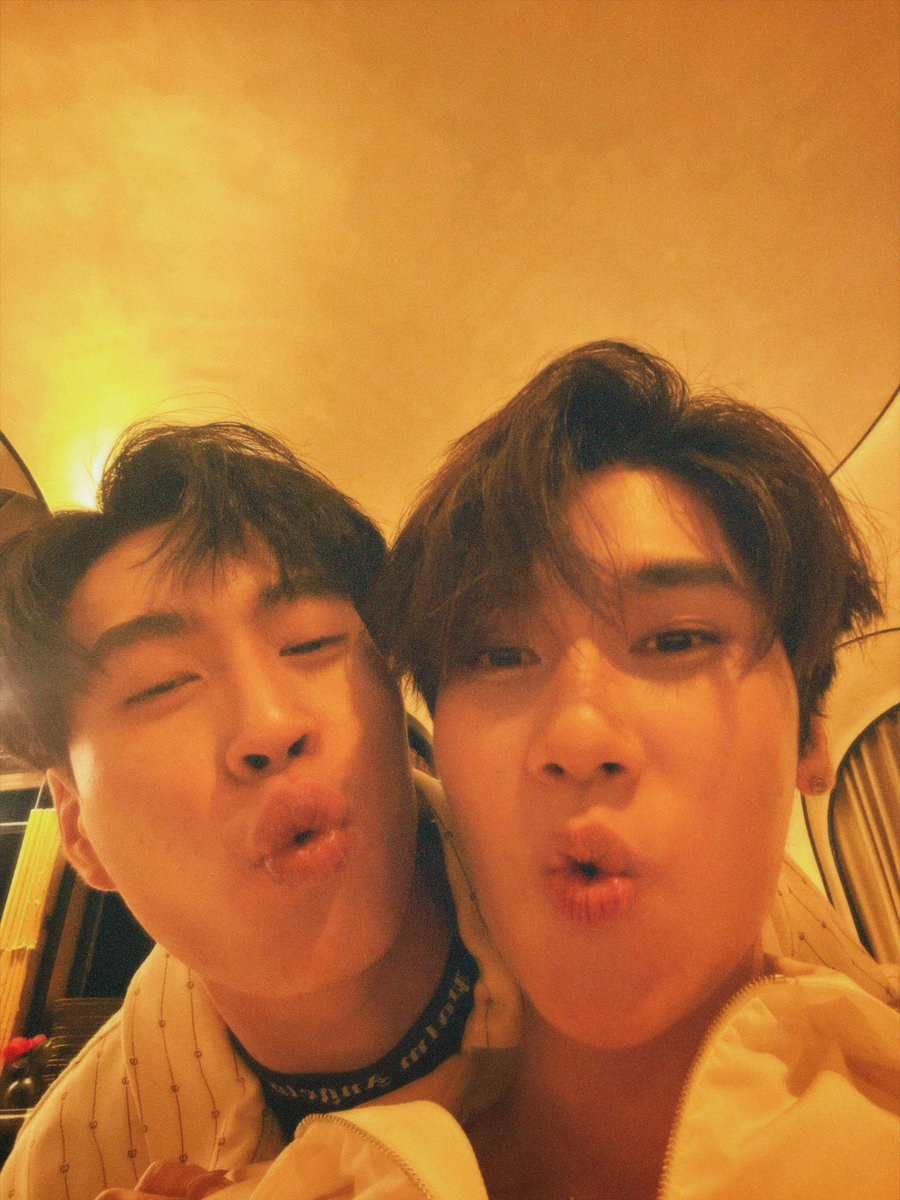 dunknatachai's tweet photo. bro 🎂 https://t.co/4ESpDcnK56