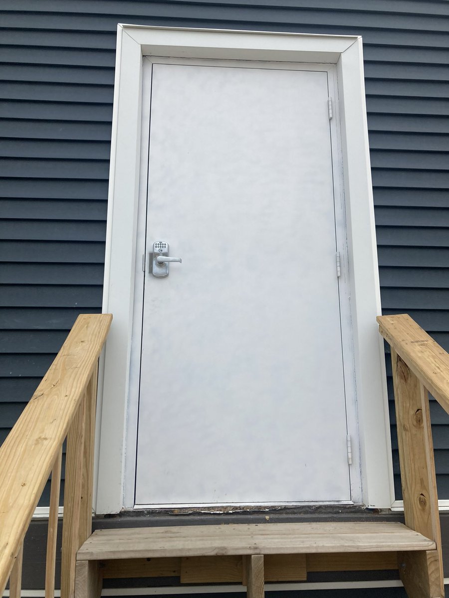 CRLocksmithing's tweet image. Retrofit Schlage Push Button Lever with auto-locking function.

#keyprogramming #lostcarkeys #keyservice #carkeyslocksmith #residentiallocksmith #carremote #automotive #cedarrapidslocksmith #lockedkeysincar #lockout #unlockhouse #iowa #cedarrapidsiowa #cedarrapidslocksmithing