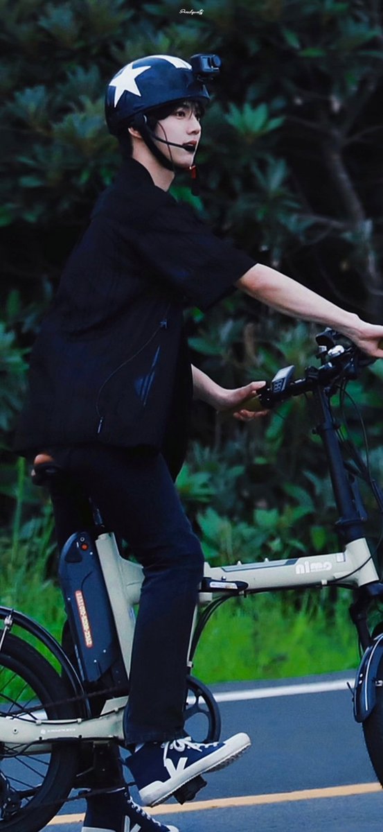 230611 JEJU

이게 청춘이다🌿🚲

#한유진 #HANYUJIN #ZB1 #제로베이스원