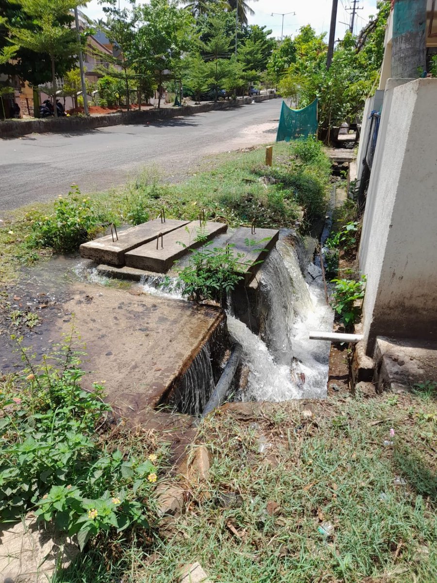 tbdnews's tweet image. *पाणीटंचाईतच जलवाहिन्यांना गळती*
👇🏻👇🏻
tarunbharat.com/leakage-of-wat…
#TarunBharat #belgaumbreakingnews #waterproblems #belgaumwater