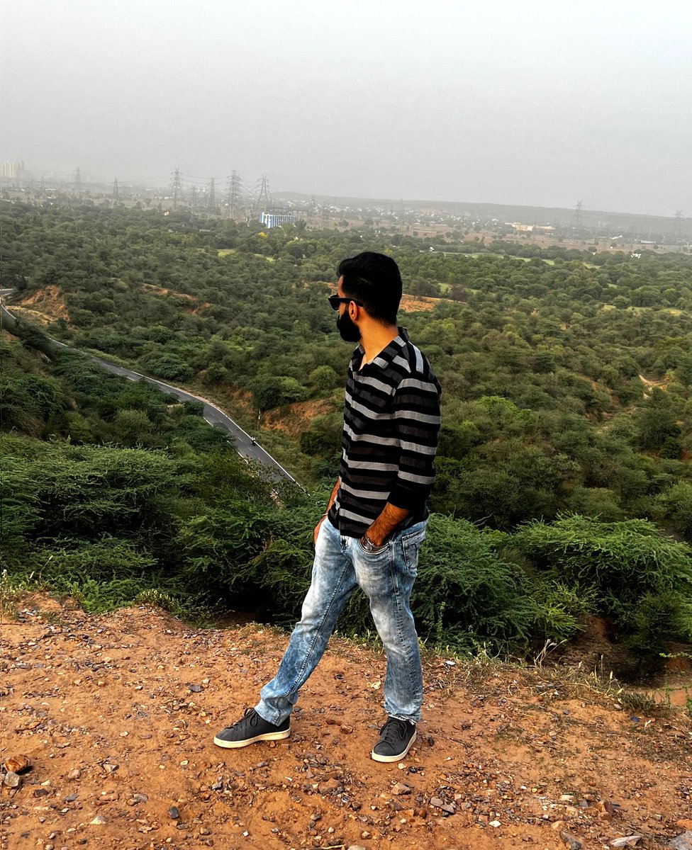 Away from the toxicity!⛰️