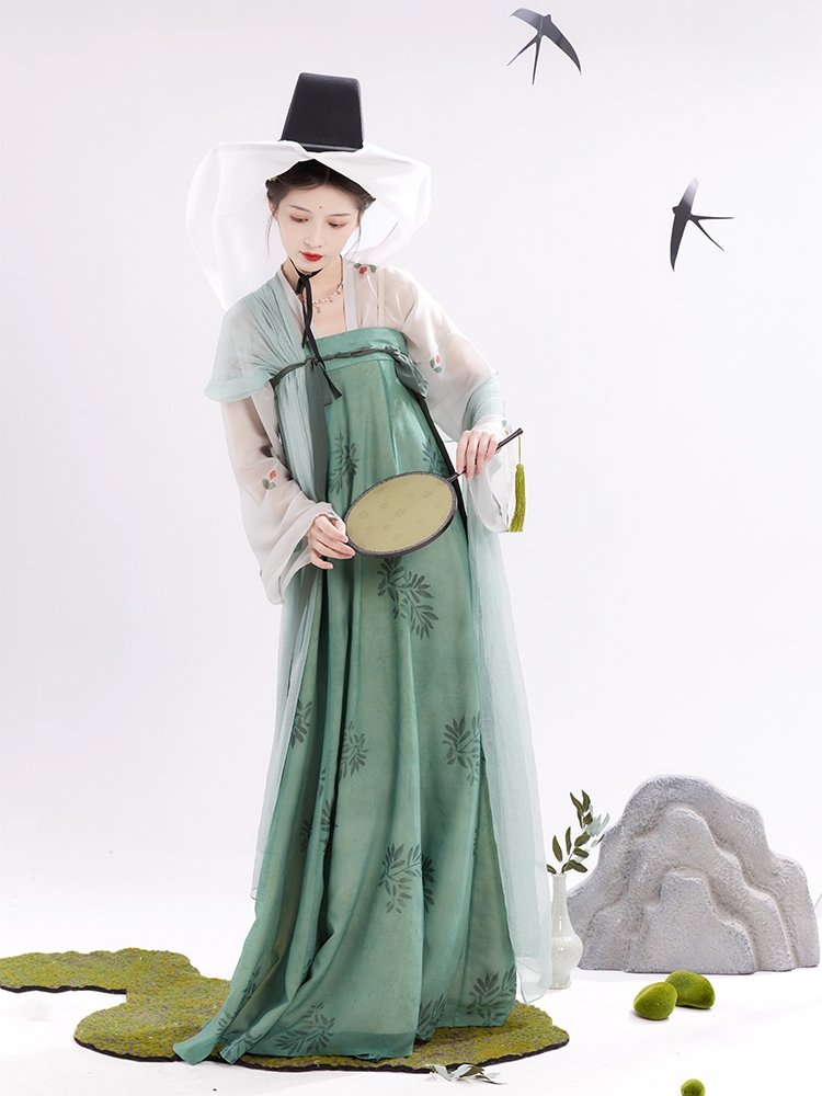 Beautiful_Hanfu's tweet photo. 唐制汉服 
Hanfu of Tang Dynasty style 

#ChineseCostume #中国风 #中華風
 #Chinese_style #hanfu_challenge
#汉服 #漢服 #한푸 #hanfu https://t.co/gaOqsvzQ16