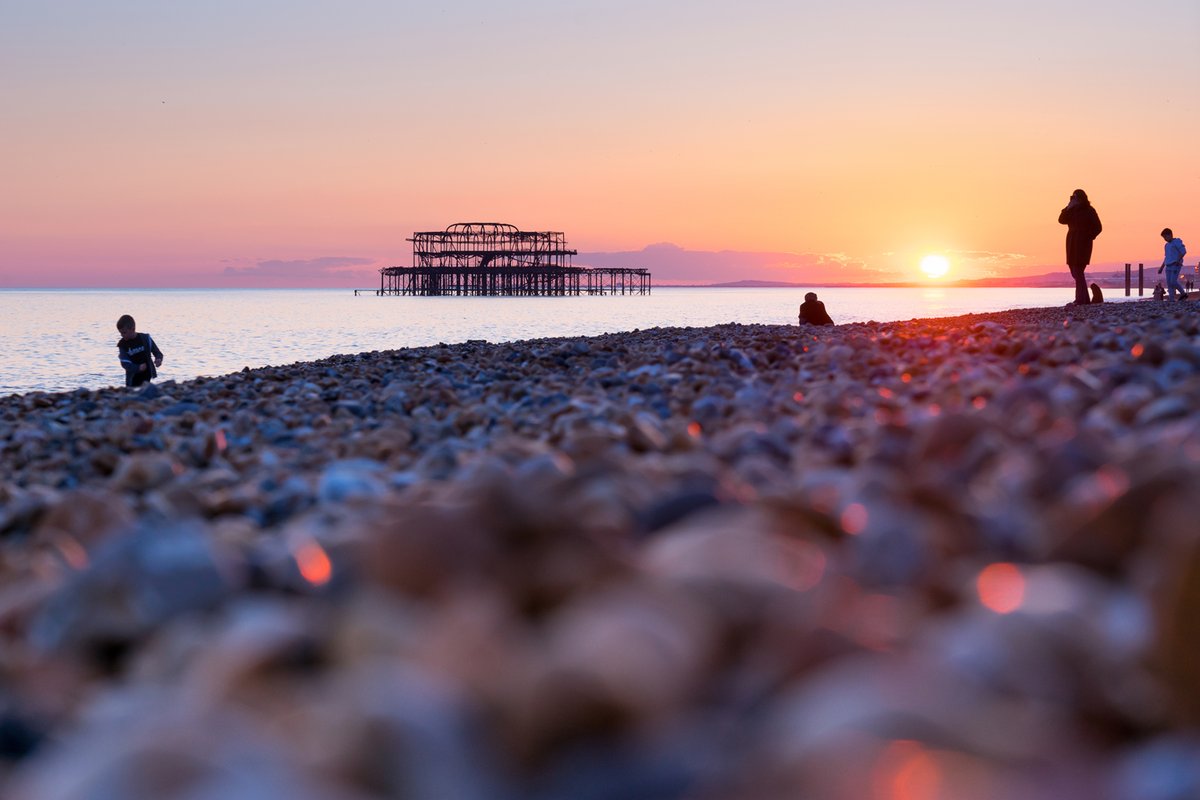 Just a lovely picture for those of you up early who couldn't sleep.

sleepearthed.co.uk      Enjoy !

#bettersleep #earthing #grounding #naturalremedies #mothernature #beachlife #sunrise #holidays #insomnia #sleepapnea #besteighthours #sleephygeine #itworks #ukmade