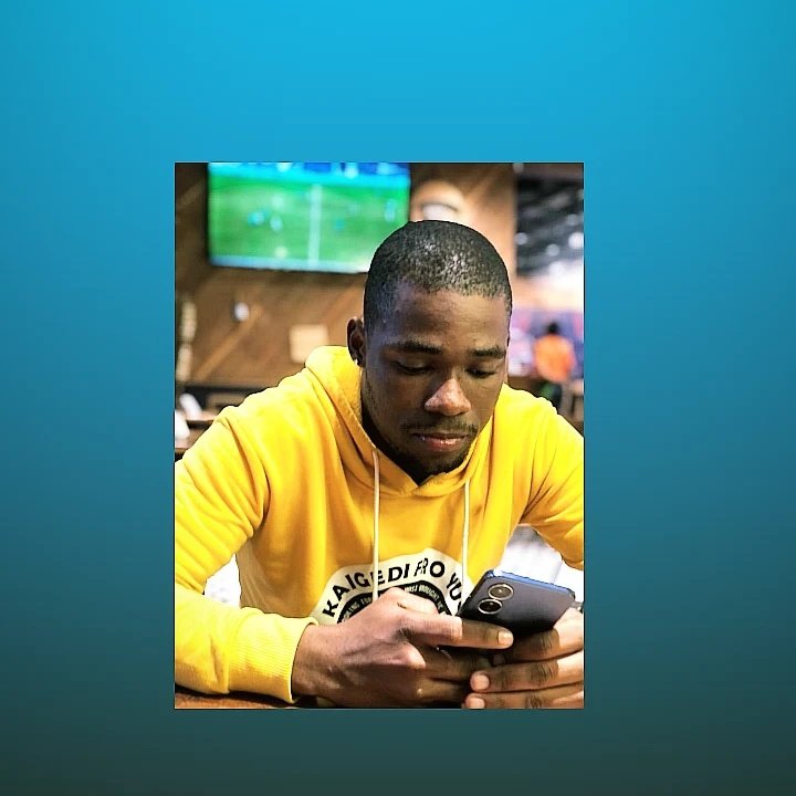 KleriqueT's tweet photo. #NewProfilePic https://t.co/AoDrGj4ofn