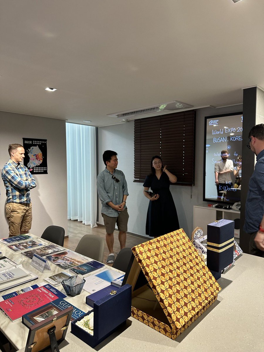 Paul Jung (@geopauljung) on Twitter photo Glad to share great experiences with <a href="/livunigeog/">livunigeog</a> <a href="/geodatascience/">GeoDataScience</a> friends! I enjoyed explroring amazing Busan together with <a href="/alexsingleton/">Alex Singleton</a> <a href="/markalangreen/">Mark Green</a> <a href="/DrPatBallantyne/">Patrick Ballantyne</a> <a href="/cjberragan/">Cillian Berragan</a> <a href="/OliviaJH_/">Olivia Horsefield</a> <a href="/darribas/">Dani Arribas-Bel `@darribas@mapstodon.space`</a> and Dan. Glad to share great experiences with <a href="/livunigeog/">livunigeog</a> <a href="/geodatascience/">GeoDataScience</a> friends! I enjoyed explroring amazing Busan together with <a href="/alexsingleton/">Alex Singleton</a> <a href="/markalangreen/">Mark Green</a> <a href="/DrPatBallantyne/">Patrick Ballantyne</a> <a href="/cjberragan/">Cillian Berragan</a> <a href="/OliviaJH_/">Olivia Horsefield</a> <a href="/darribas/">Dani Arribas-Bel `@darribas@mapstodon.space`</a> and Dan.