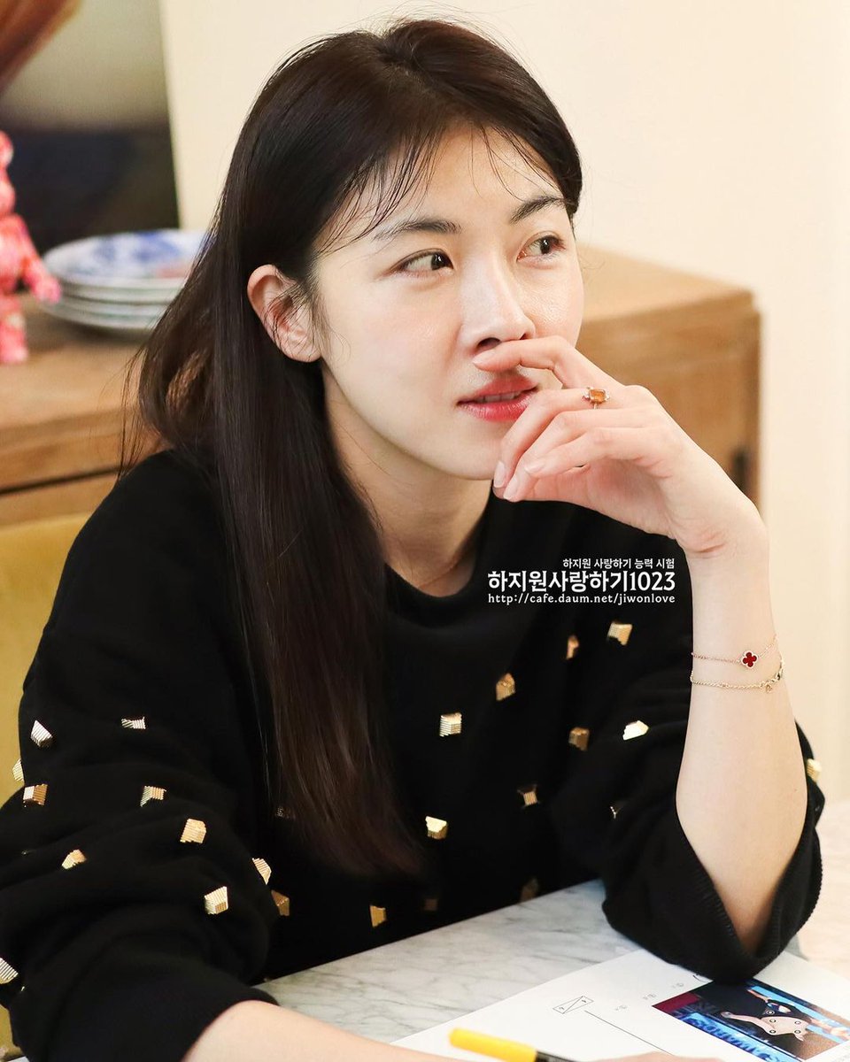 bracelets and ring are on point 💯 #하지원 #hajiwon