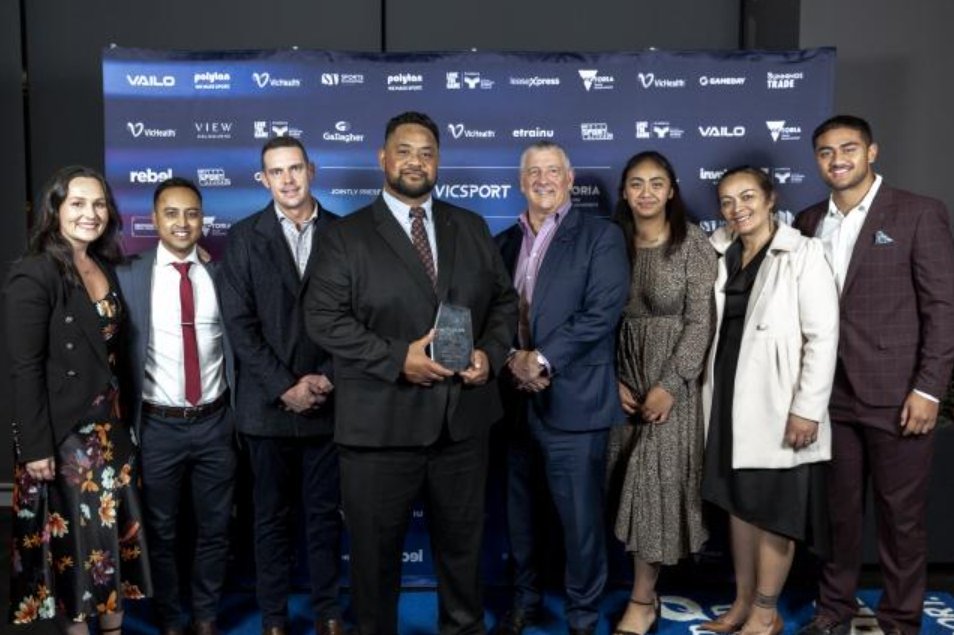 “It means a lot to me, the club I represent, my people that I represent, even Rugby Victoria."

Community Coach of the Year, Presley Naea, sat down with the Dandenong Journal to discuss his special award 🏅

Read the full story at linktr.ee/RugbyVictoria