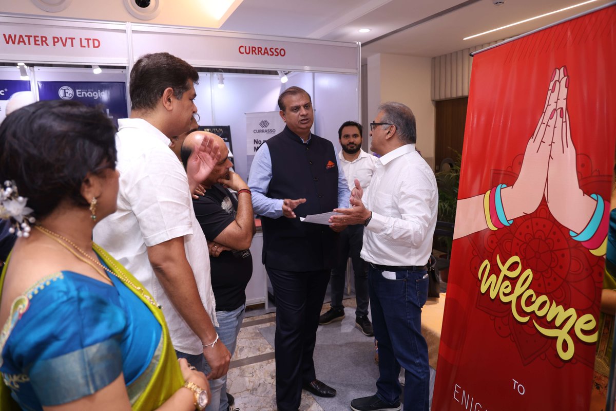 EnigmaEternia's tweet photo. Enigma &amp; Eternia Welfare Society team with fellow residents.. 
#OberoiRealty #Mulund #MulundWest #EterniaAndEnigma #EterniaEnigma https://t.co/cKgepRLNOV