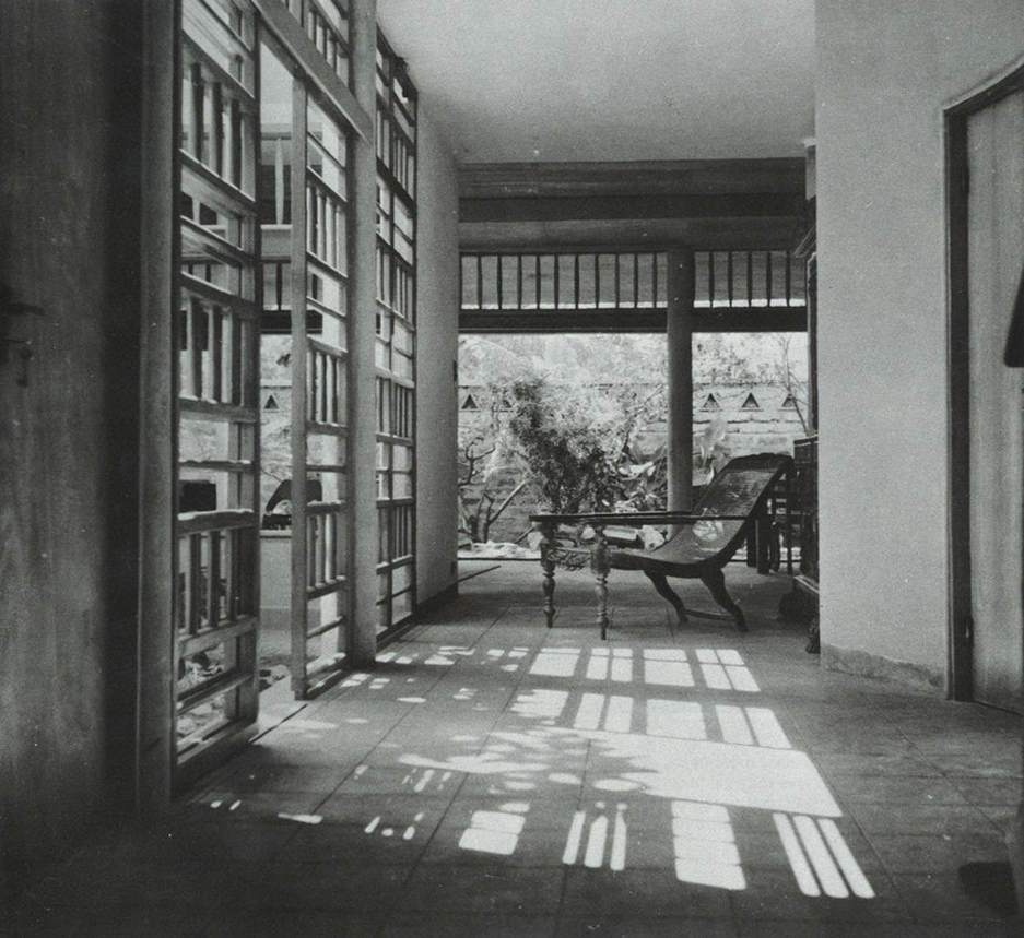 Minnette De Silva, Asoka Amarasinghe House, Colombo, 1954. "Pioneer of Modern Architecture in Sri Lanka" suravi.fr/minnette-de-si…