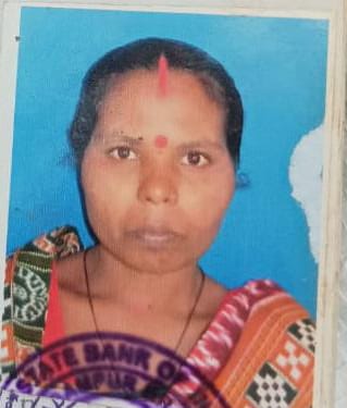 bag1_rahul's tweet photo. A migrant labour named Kumari Suna of Badimal vill,Rajborasambar block of Bargarh dist Odisha working in Sri Viswa priya Poultry farm at Mukkinada,Anaparthi PS,Andhrapradesh was died  on 13-6-23. Kindly help us to bring his dead body to his native .
@CMO_Odisha @AndhraPradeshCM https://t.co/leuFadzUOn