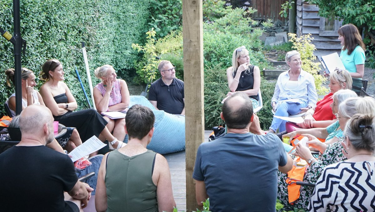 Dunc10in10's tweet photo. This wonderful group of friends and family turn up each year and make the 10in10 and Family 5in5 happen โฅ๏ธ.
The Entry system will close tomorrow and then entries on the day ๐
Photo credit: Mat Emery
#GroundTeam #marshals #thankyou #preparation https://t.co/vPcAacQBrh