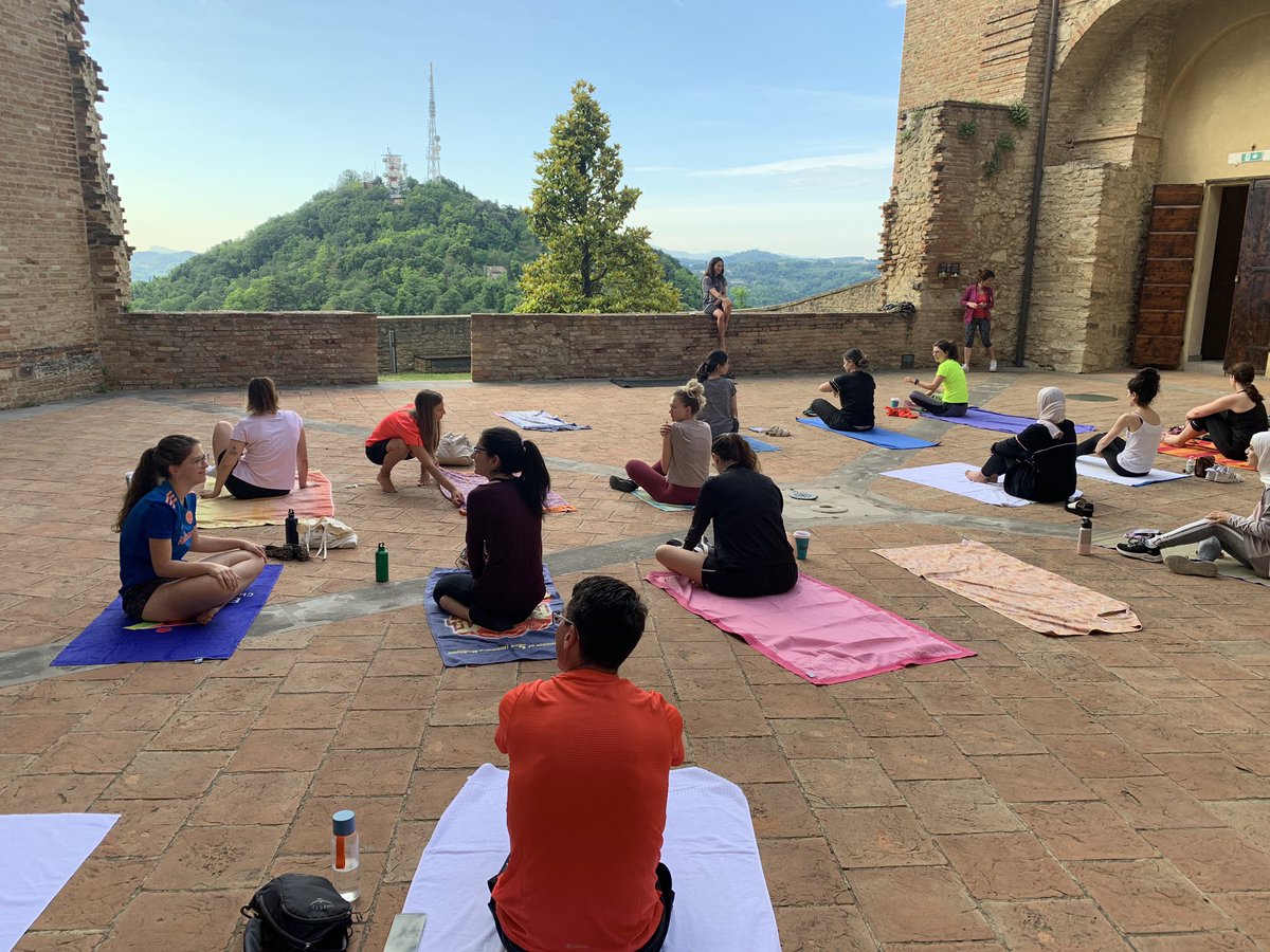 johndmk's tweet image. Morning yoga before #AI #KnowledgeGraph @isws_semweb what better way to start the day?