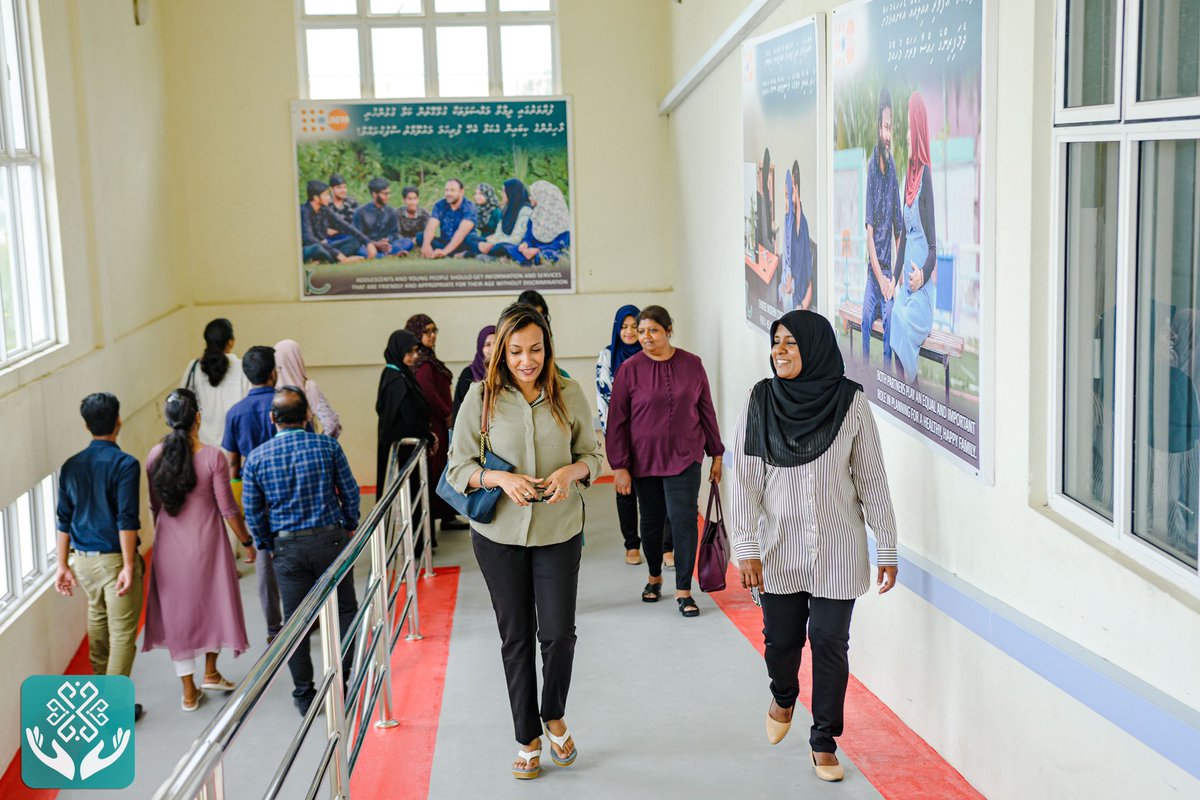 KRHmv's tweet photo. Medical Director at @igmhmv and Board Member at KRH Governing Board, Dr. @NazeerAminath accompanied by Under-Secretary at @presidencymv, Mr. Hunaif, Chairperson @AnthuQasim and senior members of @HMH_mv CDC toured the renovated area designated for CDC.

#41yearsofkindness https://t.co/NEQtFFUElA