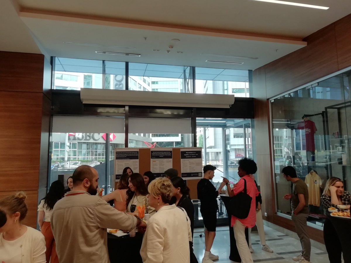 APAMaltinbasuni's tweet photo. Birimimiz tarafından düzenlenen Mezun Buluşması etkinliğimize katılan değerli hocalarımız ve sevgili mezun/mezun adayı öğrencilerimize sevgi ve teşekkürlerimizi iletiyoruz.🥰
***
It's a pleasure to meet you all in this event. Thanks for your participation. Better together. 👩🏻‍🎓🌠👨🏻‍🎓 https://t.co/EKYonBD8tq