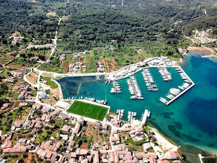 A most beautiful setting for a football pitch in the village of Sutomišćica in Croatia. 🇭🇷 ⚽ #thebeautifulgame