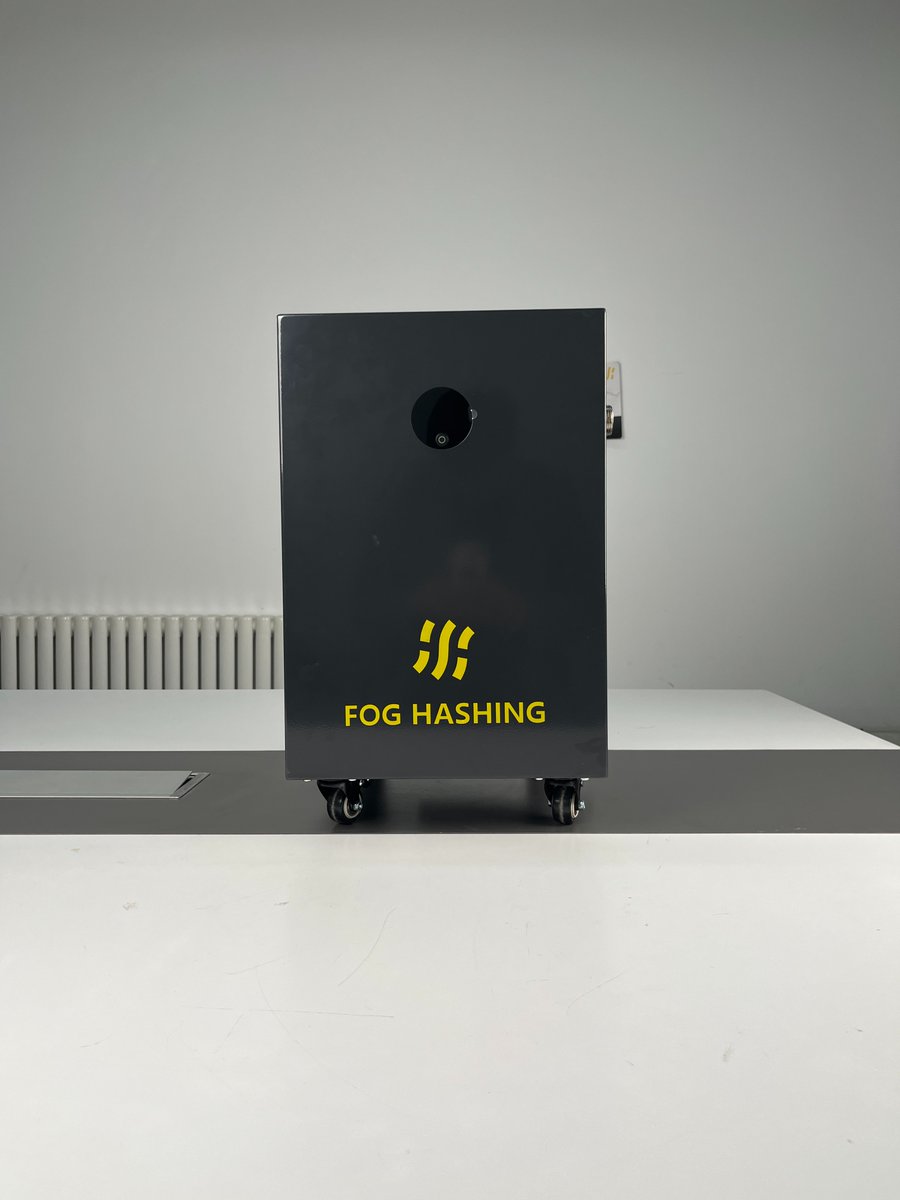 Rebecca230765's tweet image. FogHashing M1-The First Original Immersion Miner with Whatsminer M56.🤗 #BTC📷#whatsminer #immersionmining #homemining #immersioncooling