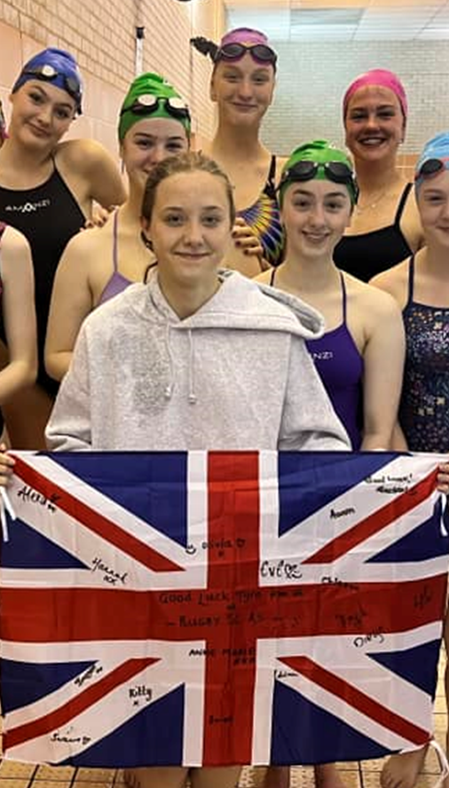 Good luck to the @gbsynchro #YouthSquad who are getting ready for the flight to Croatia to compete in the Primoreje Cup. Special shout out to  TYRA💚 from Rugby #ArtisticSwimming in her first international competion. 
#LetsGoRugby
@westmidswimming