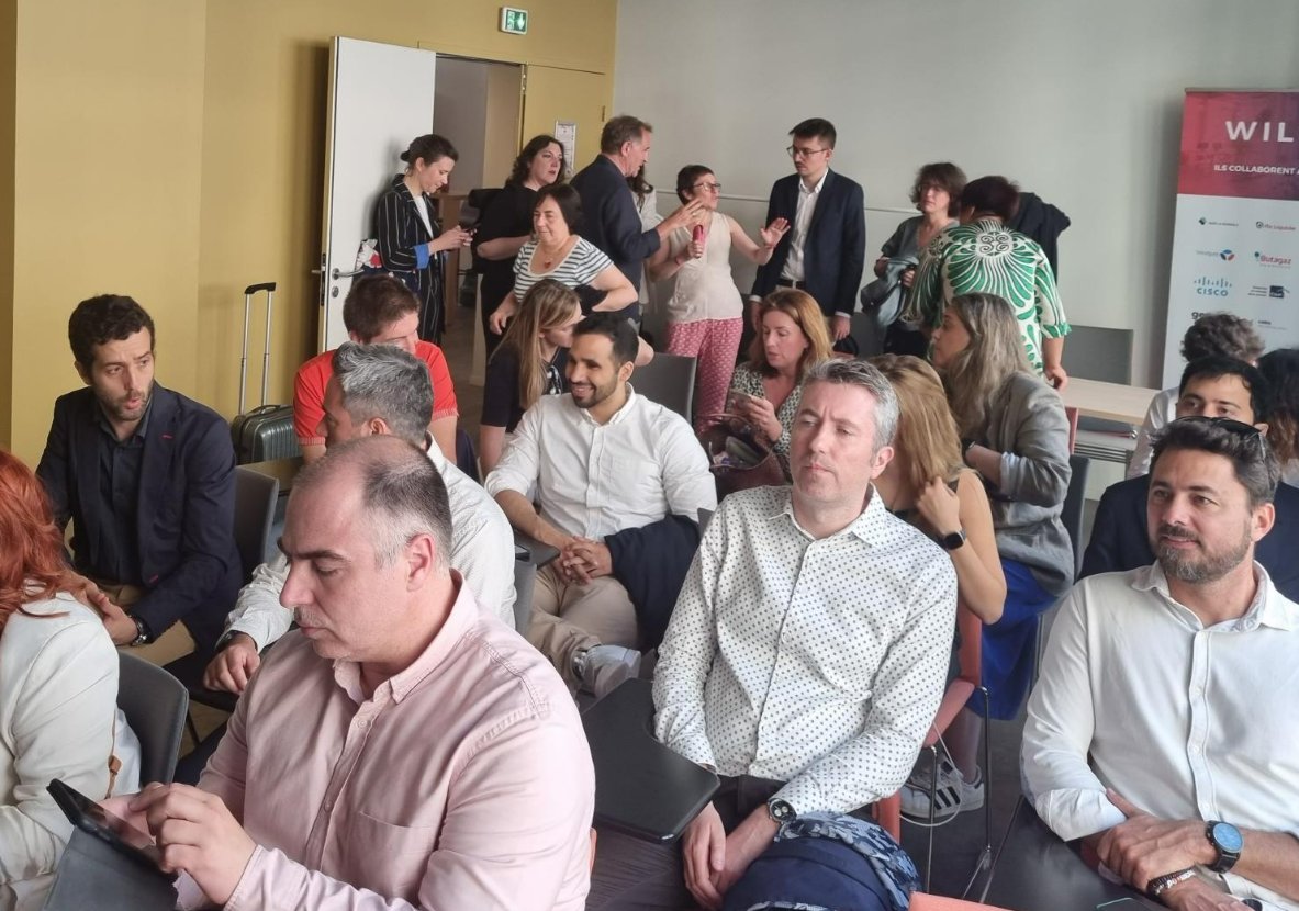 redpuntoes's tweet photo. Salut Paris!🇫🇷 

👉Hoy comienza la misión tecnológica en París para conocer, junto con las 11 empresas de nuestra delegación, el ecosistema galo y participar en #VivaTech23.

@ICEX_ https://t.co/OQIhvNqQGP