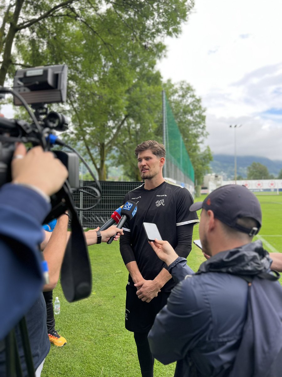 Kobel spielt gegen Andorra. Sommer gegen Rumänien. Hierarchie bleibt wie gehabt. #schweizernati @srfsport