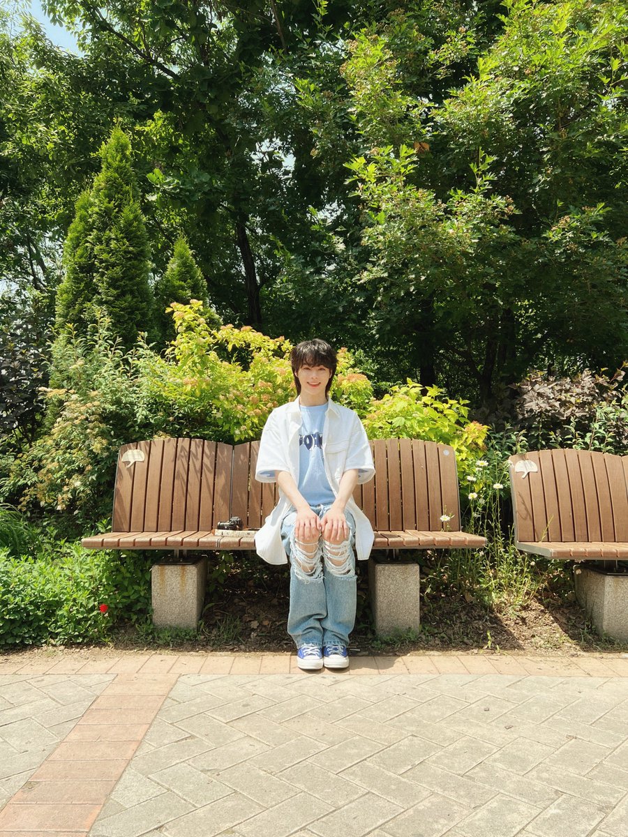 TPST_twt's tweet photo. [#한빈] 또 가고 싶당~ 💚💛🧡 https://t.co/ggC90lj4Lt