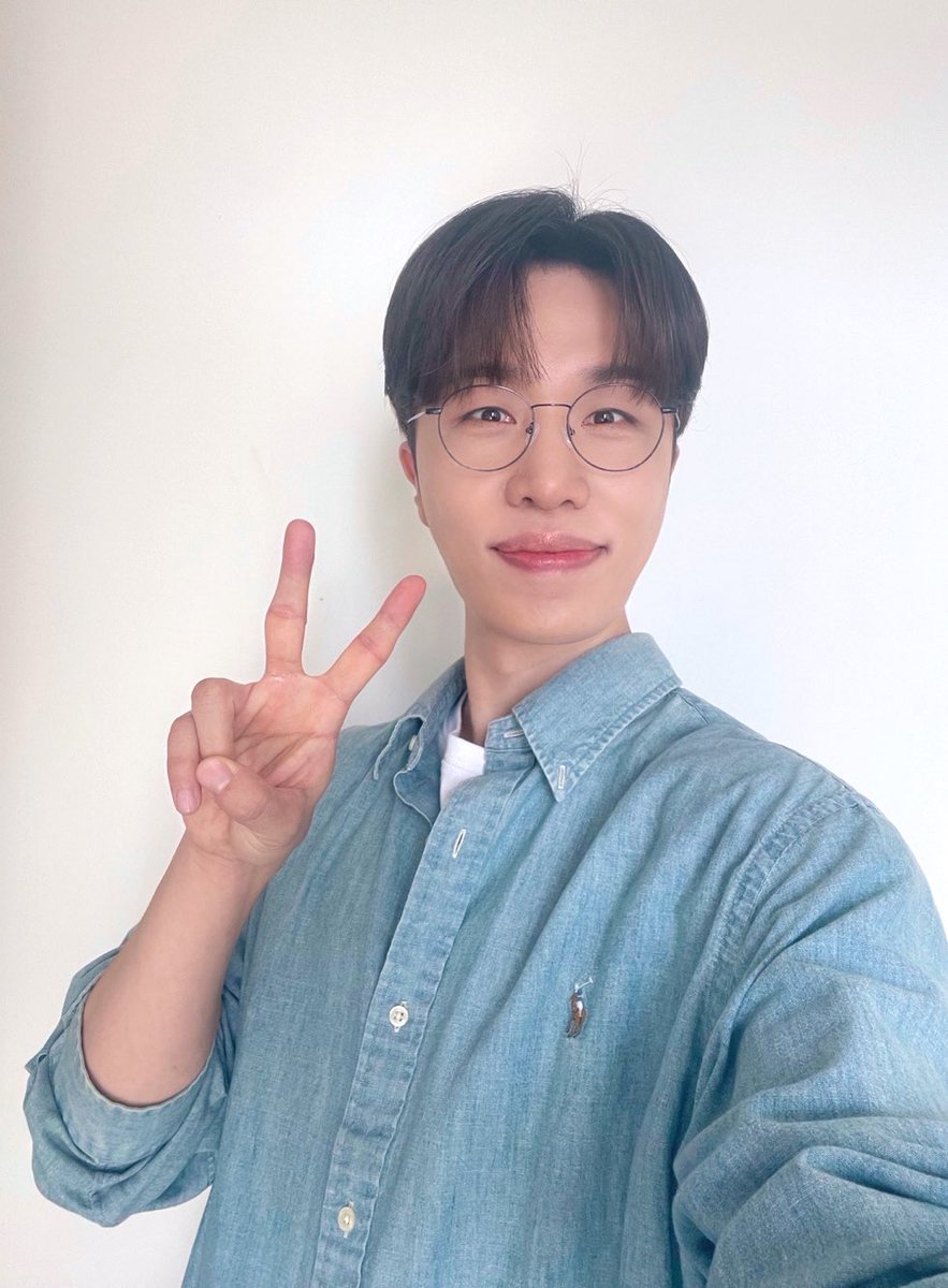 오늘의 영배 🤚🏻✌🏻

#소란 #고영배