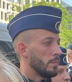 vanopstalbart1's tweet photo. Wat jij vandaag doet, is een schande voor ons ambt, een schande voor ons uniform. https://t.co/3DO5jAcnM2