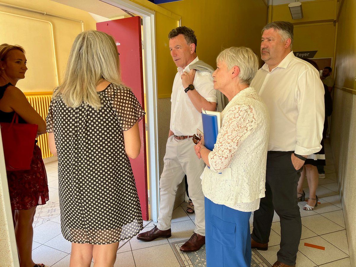 Nous avons eu le plaisir d'échanger hier avec <a href="/Franck_LEROY_/">Franck LEROY</a>, président de la <a href="/regiongrandest/">Région Grand Est</a>, au Pôle Émilie du Chatelet à Chaumont. Une rencontre inspirante pour discuter de notre vision commune et renforcer nos liens ! 🤝
@ville_chaumont 

#compétences #formation