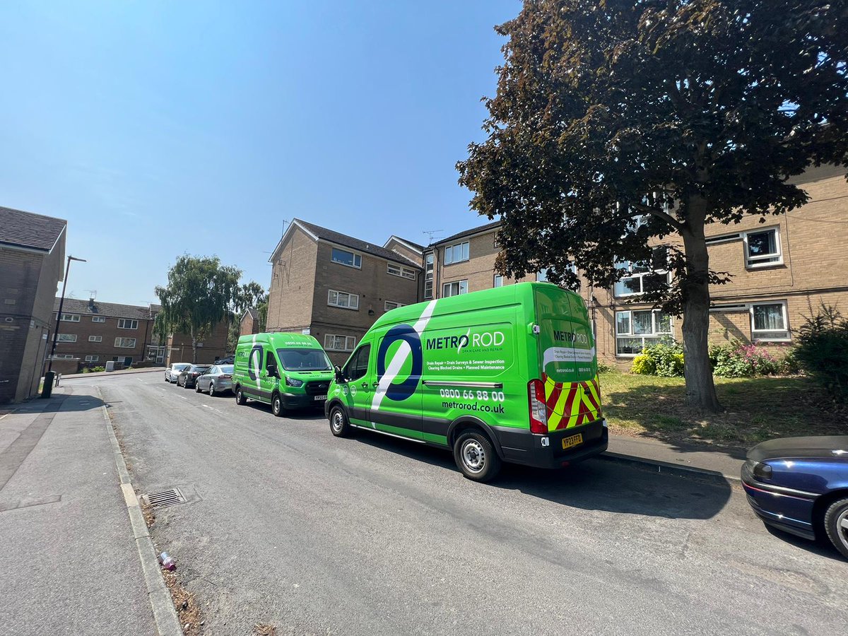 Beautiful blue skies this morning in #Sheffield ☀️ 

If you're having any drainage / plumbing issues, get in touch today 👇

☎️ 01302 772464
🌐 southyorkshire@metrorod.co.uk