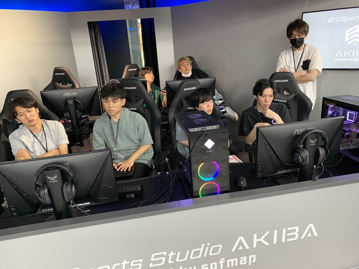 RYUSEI_CARL's tweet image. FAVでオフ対戦やってきました！！！

スト6出てから引きこもりすぎて
生身の人間と久々に会話したわ
#Sofmap
#esAKIBA