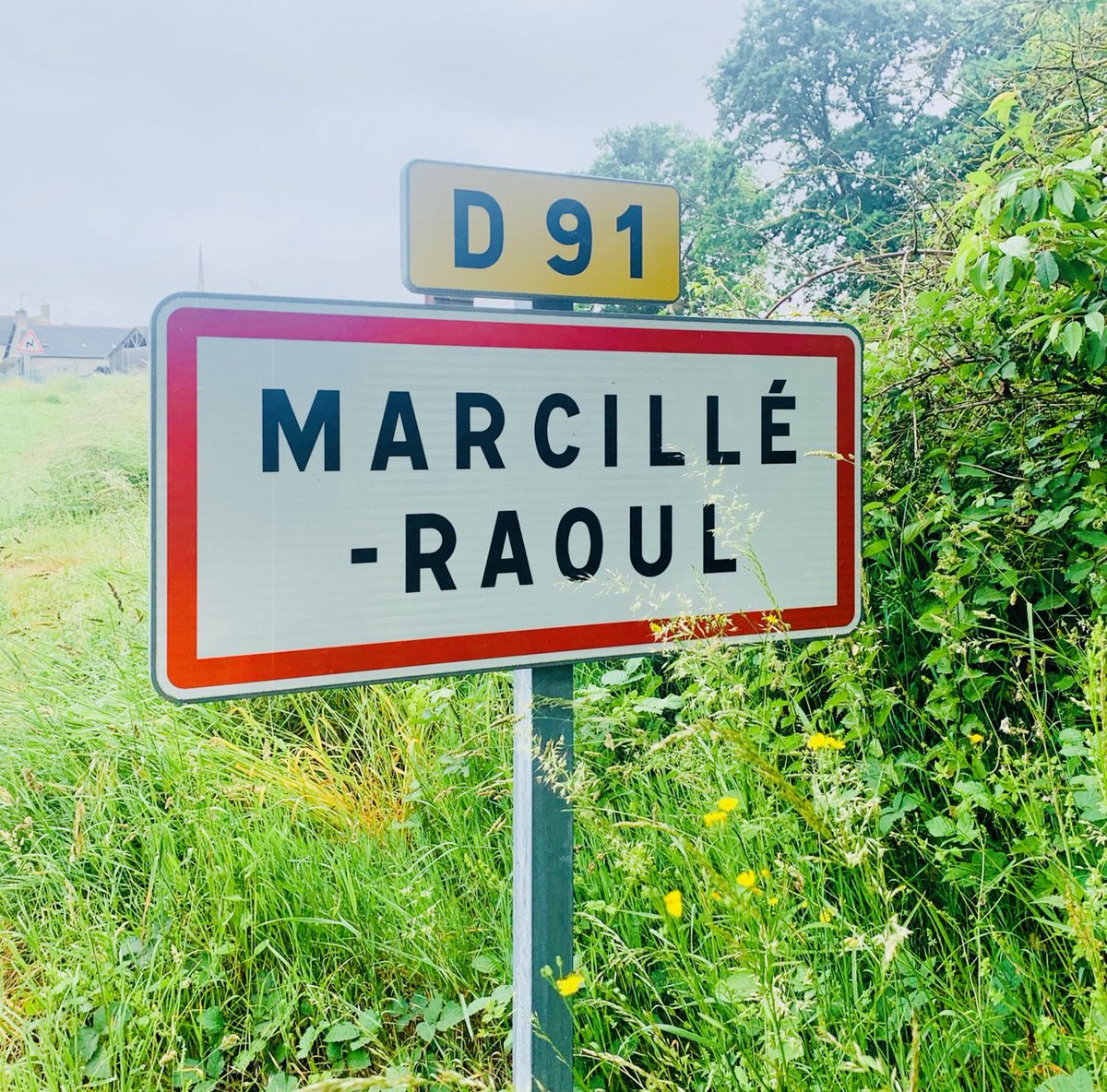 Aymdegouvion's tweet image. #MarcilleRaoul: sa traditionnelle fête médiévale organisée, par #MarciMotte avec #APPAC. Ces passionnés nous ont offert  un extraordinaire voyage dans le temps: banquet moyennageux, tournoi épique, chevaliers valeureux, troubadours inspirés visiteurs enchantés #CantonValCouesnon