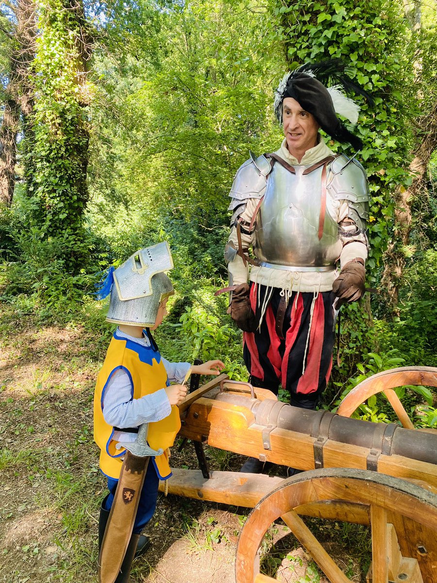 Aymdegouvion's tweet image. #MarcilleRaoul: sa traditionnelle fête médiévale organisée, par #MarciMotte avec #APPAC. Ces passionnés nous ont offert  un extraordinaire voyage dans le temps: banquet moyennageux, tournoi épique, chevaliers valeureux, troubadours inspirés visiteurs enchantés #CantonValCouesnon