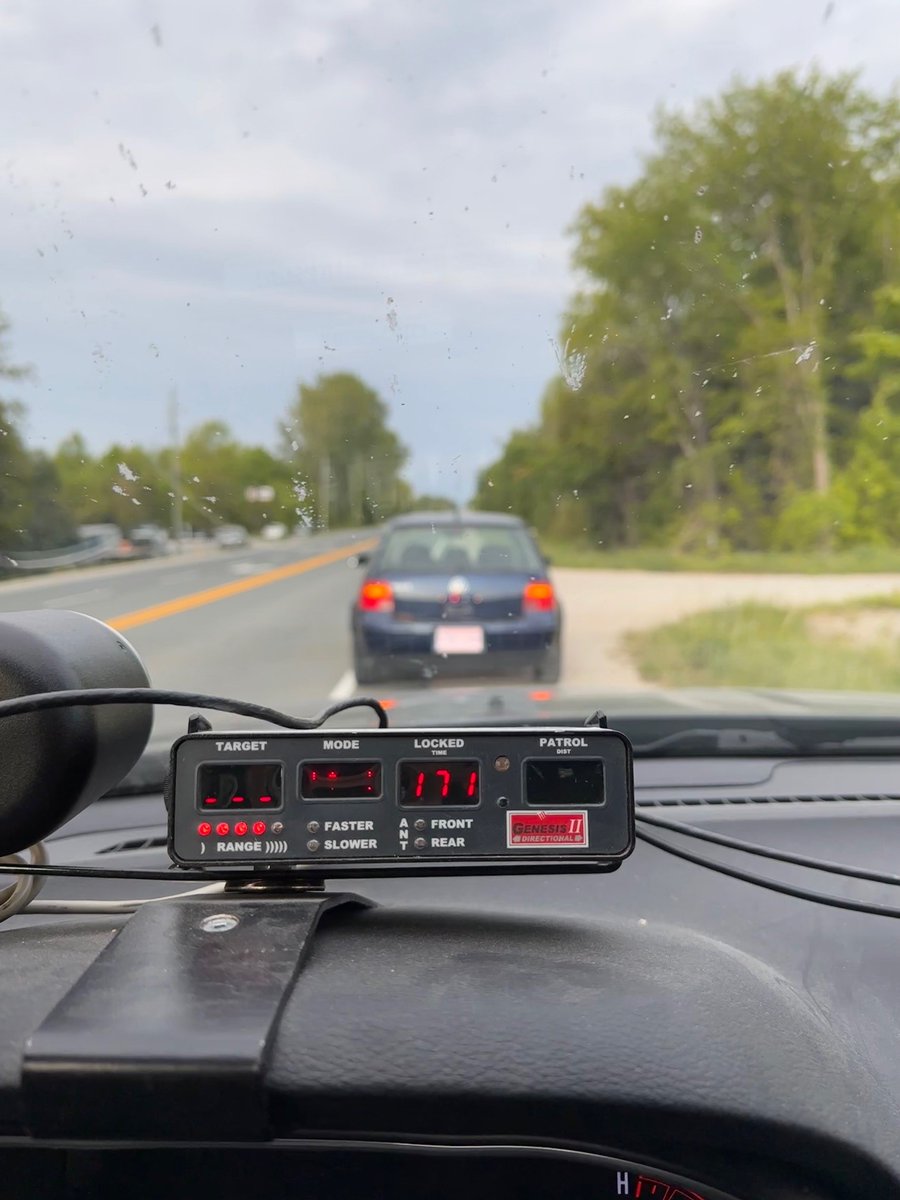 OPP charge Wasaga Beach Teen with driving over 170 in an 80 Zone in Meaford. 19 year old stopped last Wednesday around 7:14 pm and charged with stunt driving and driving without insurance. #opp #greybruce #wasagabeach #meaford #stuntdriving
FULL STORY: shorelineclassicsfm.com/opp-charge-Was…