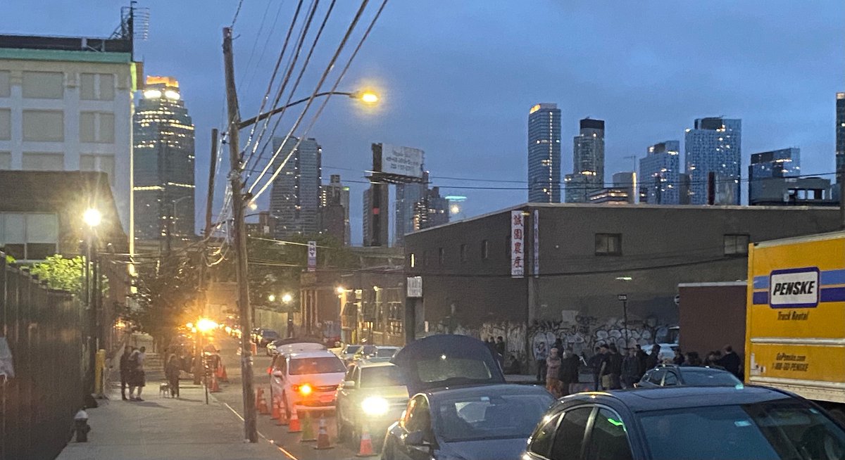 massive shoutout to IATSE folks who honored our 3AM picket line today. when crew refuses to cross, they often do so at the risk of their own paychecks — even though this isn’t their strike. IATSE have been essential allies to WGA. when their contract’s up, we’ll return the favor