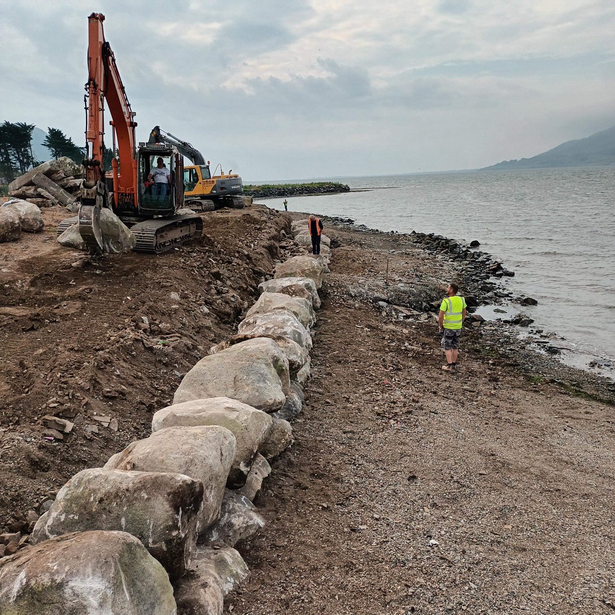 Infilling and enclosure of the Carlingford Lough shoreline at Dobbins Point Warrenpoint this morning, while @nmdcouncil and @deptinfra continue to turn a blind eye. 

#SystemFailNI

whatdotheyknow.com/request/dobbin…