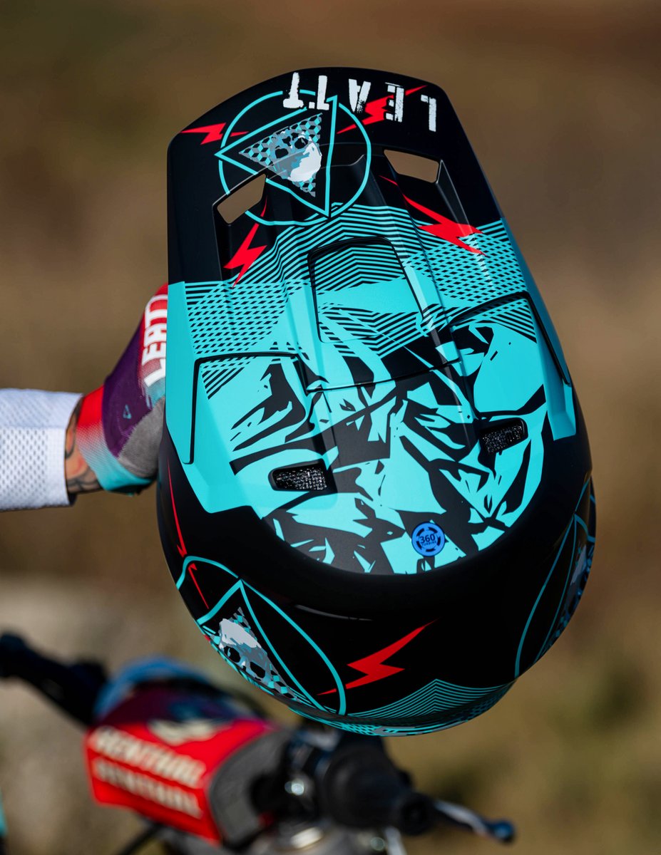 LW_Mag's tweet photo. This has to be one of the best value-for-money helmets on the market!
Drop into our review of the new @officialleatt Moto 2.5 Helmet here: https://t.co/yET9lHUmYj
#Motocross #MX #Leatt #ScienceofThrill https://t.co/fk6aXsVyeR