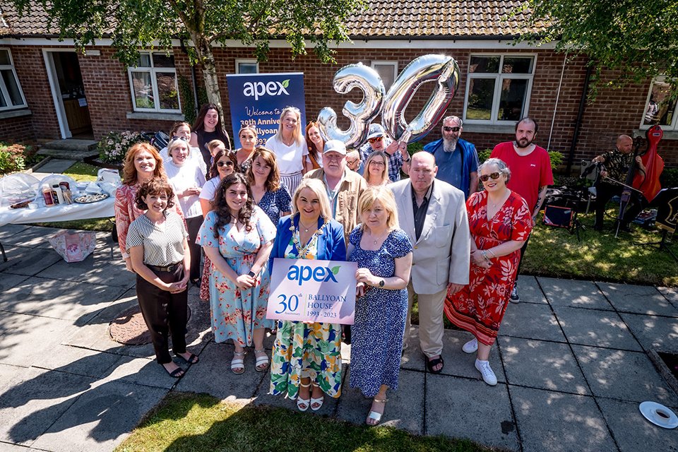 ApexHousingAssn's tweet photo. 🎉 Ballyoan House #Derry #Londonderry has celebrated 30 years since it opened its doors!
To mark the anniversary, the mental health scheme held a celebration event, attended by @mayordcsdc
#SupportingPeople #20YearsofSupportingPeople @WesternHSCTrust
➡️ https://t.co/6nMnZKowmy https://t.co/oHmRPW0h2e