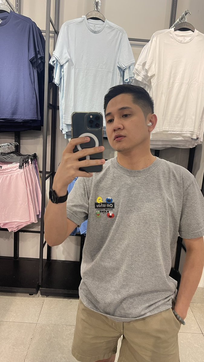 julzdolorzo's tweet photo. felt so gwapo and matangkad.😅 might as well post it .🤎���
#selfie #dayoff https://t.co/EkJpj4VLWL