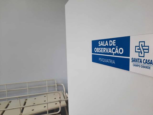 “Estudar vai te abrir muitas portas” 
A porta: