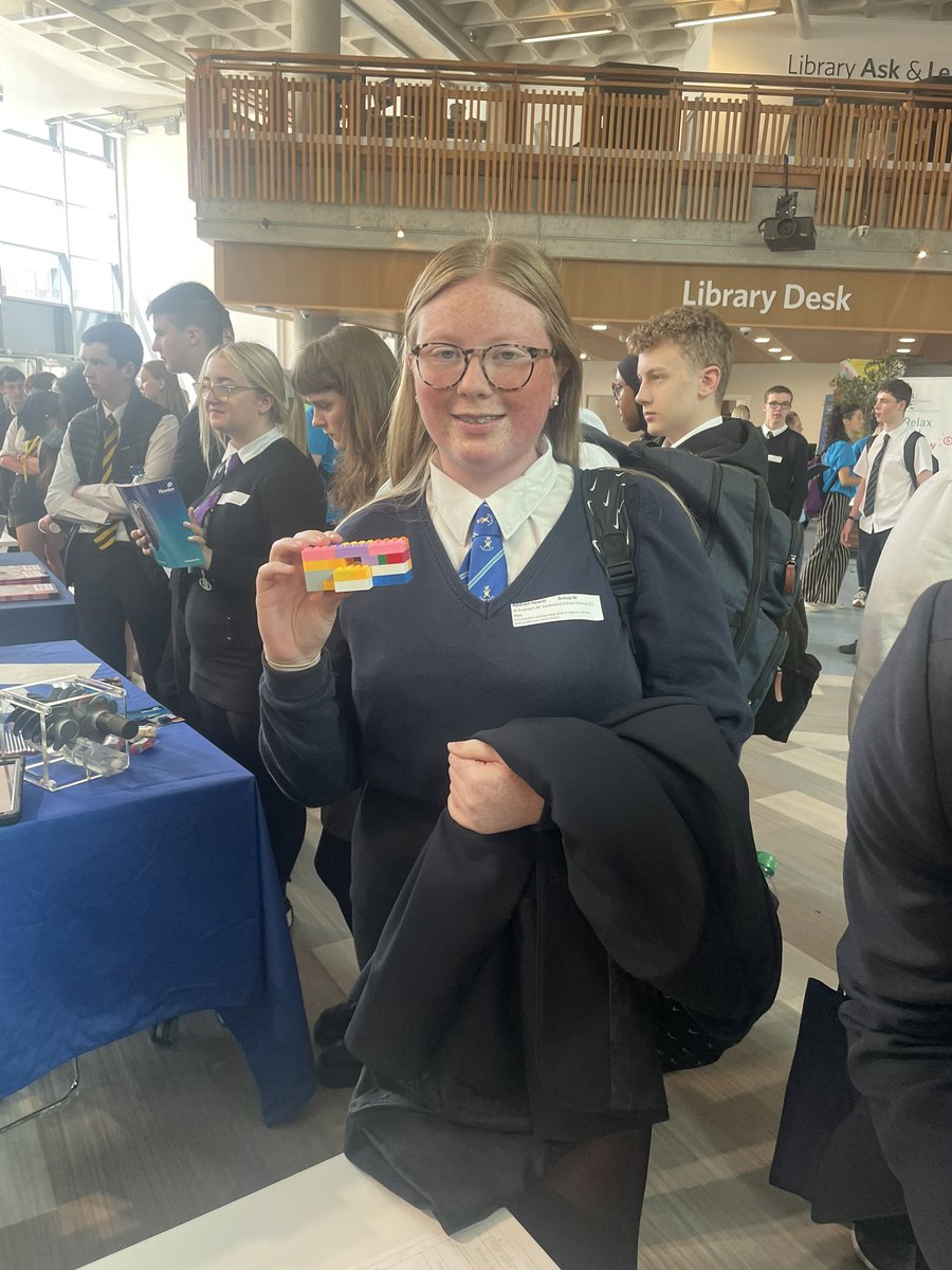 MrsWrightTech's tweet photo. Networking and speaking to engineering employers now ๐๐ปโ๏ธ #smartstems https://t.co/1s2EsjbEKk