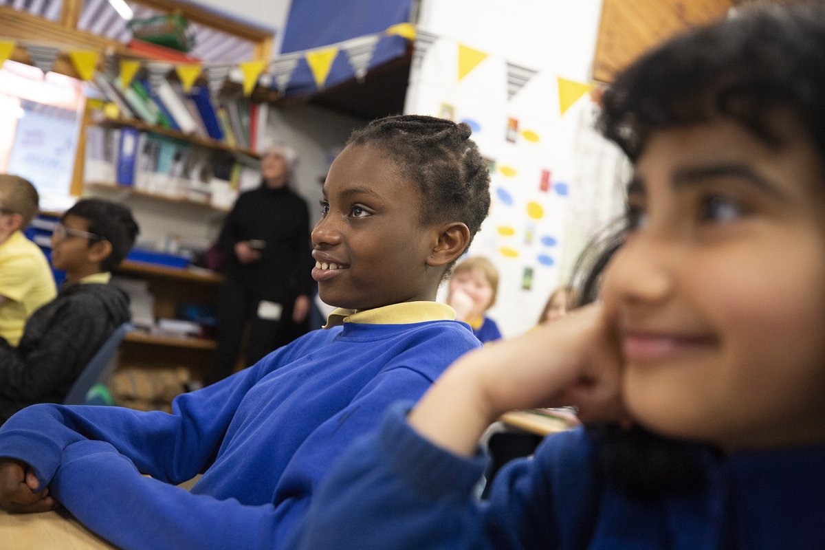 Cap-a-Pie tweet media